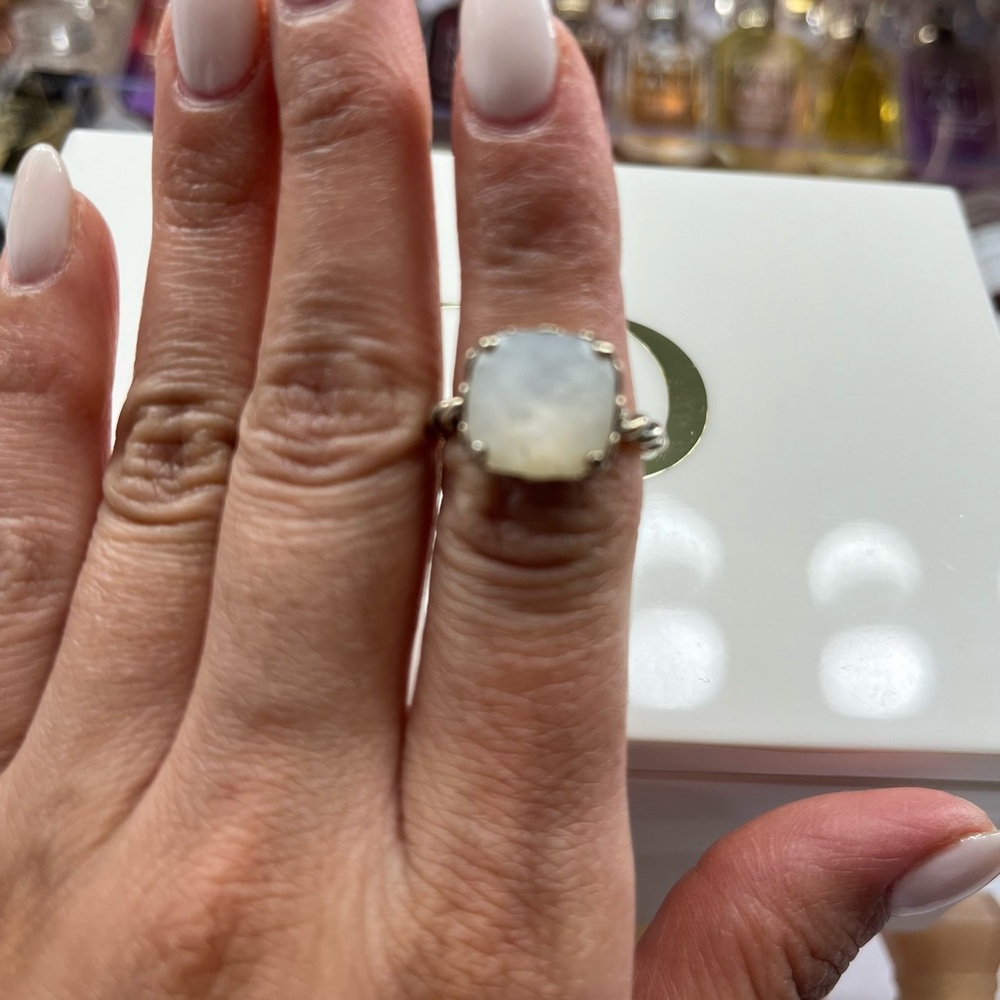 Pandora Retired Mother of Pearl Sincerity Ring. Sterling Silver. Size 5. Used.